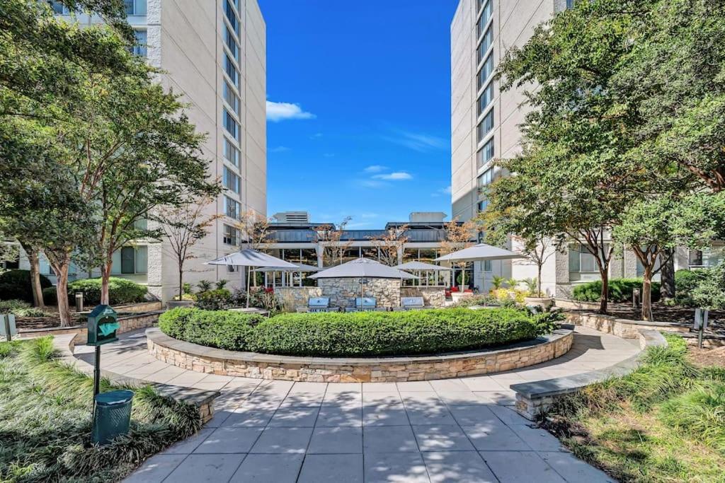 Spectacular 2/2 Apt @Crystal City With Gym Apartment Arlington Exterior photo