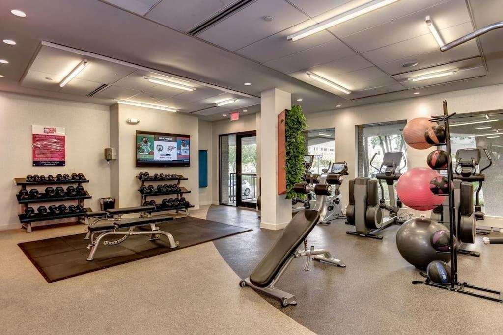 Spectacular 2/2 Apt @Crystal City With Gym Apartment Arlington Exterior photo