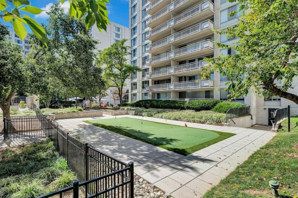 Spectacular 2/2 Apt @Crystal City With Gym Apartment Arlington Exterior photo