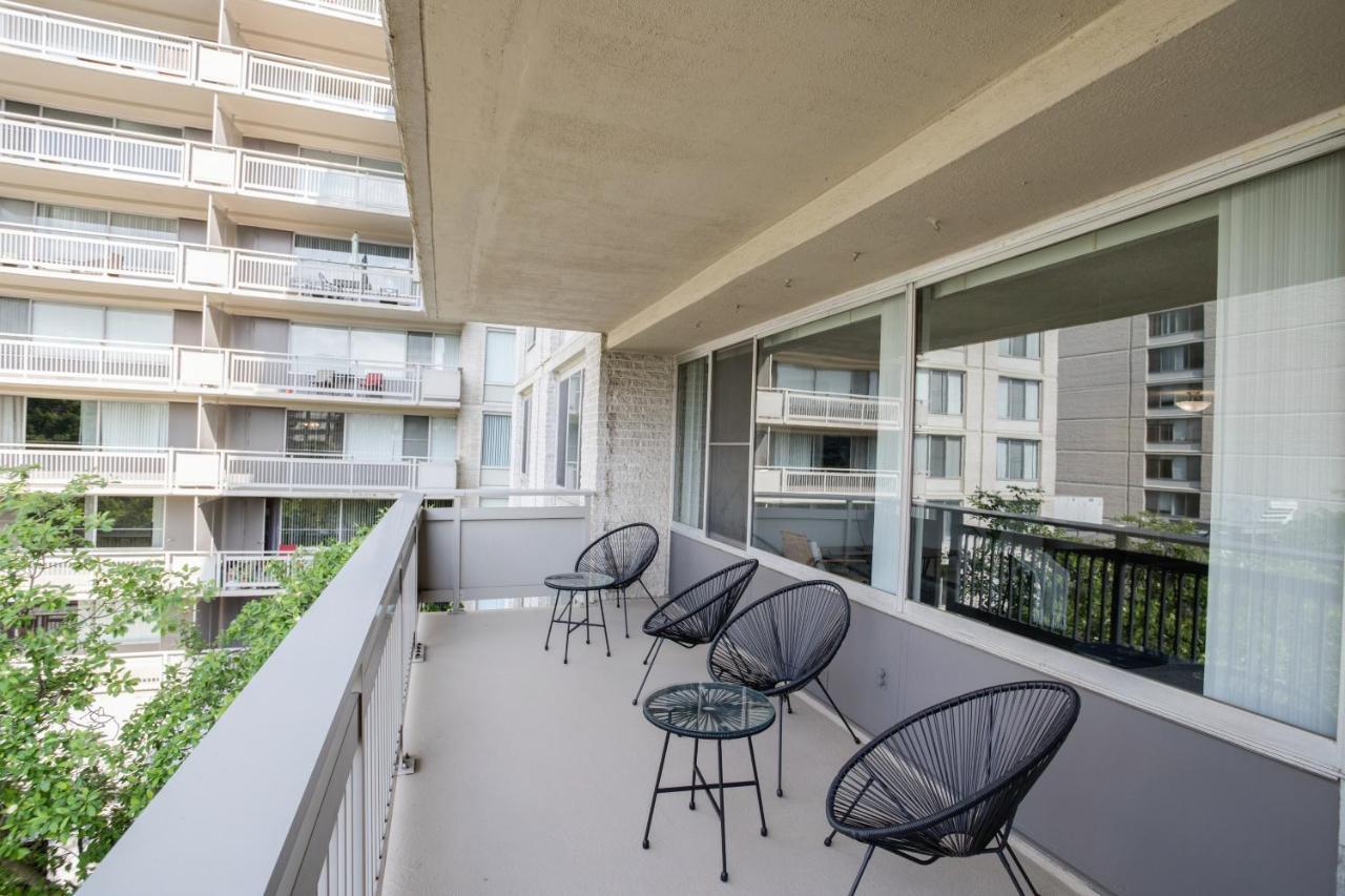 Spectacular 2/2 Apt @Crystal City With Gym Apartment Arlington Exterior photo