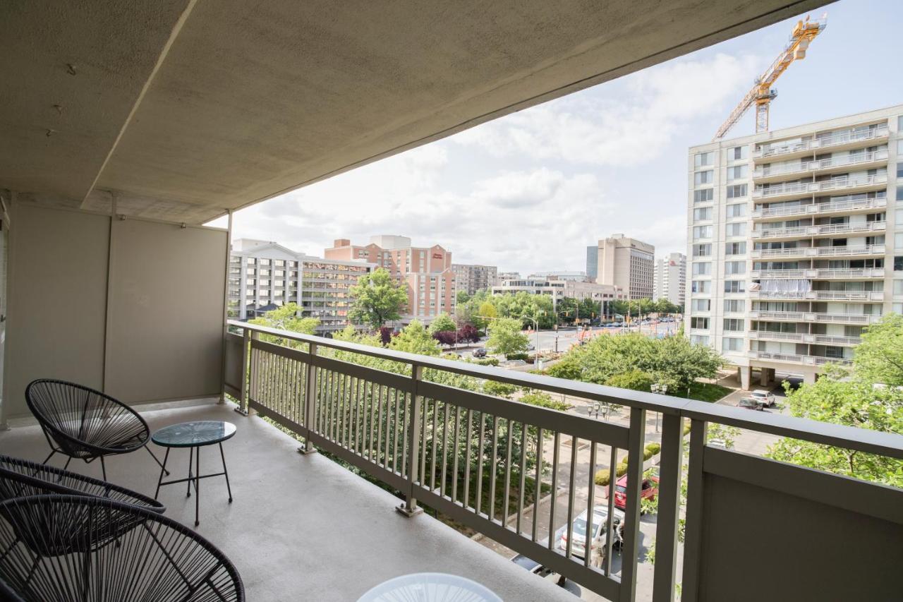 Spectacular 2/2 Apt @Crystal City With Gym Apartment Arlington Exterior photo