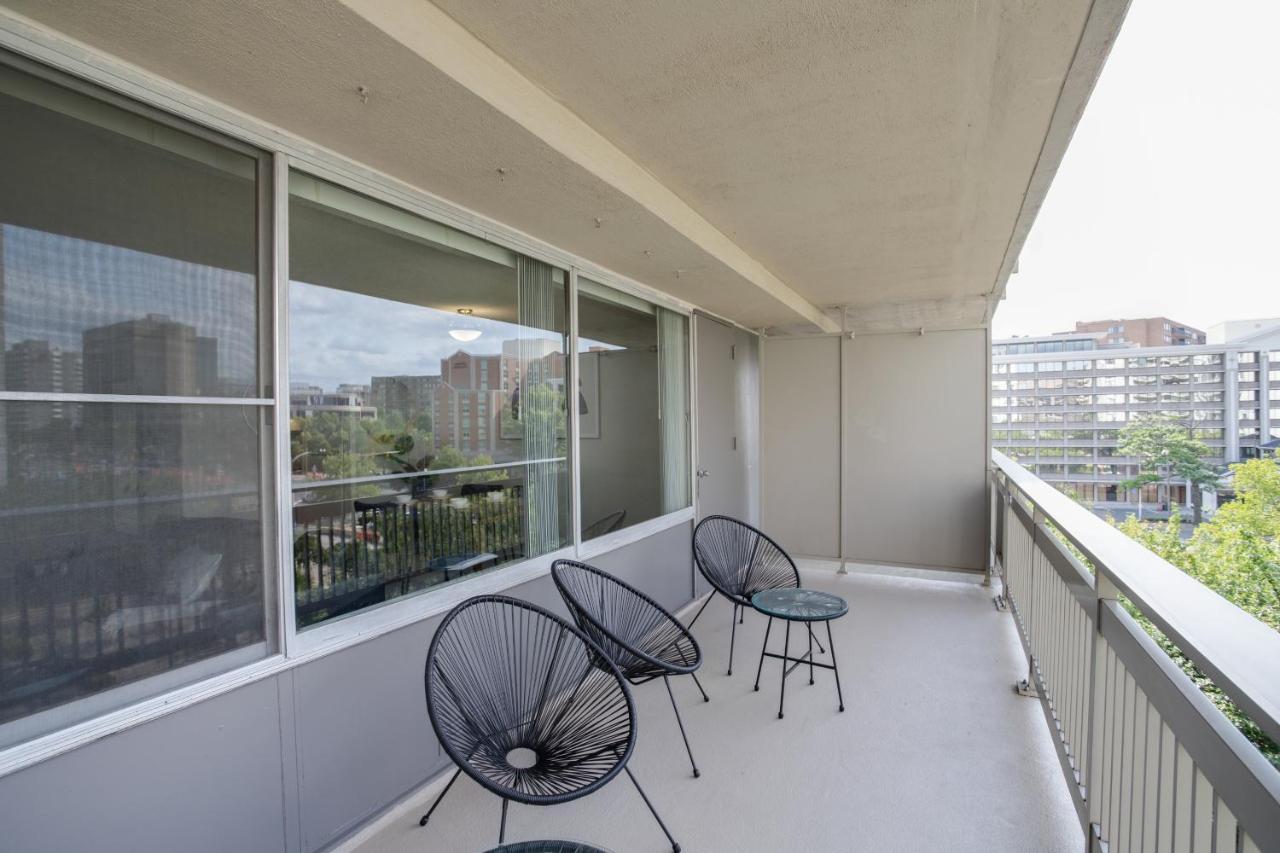 Spectacular 2/2 Apt @Crystal City With Gym Apartment Arlington Exterior photo